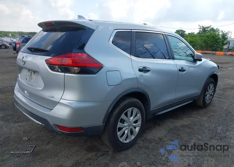 2017 Nissan Rogue S z USA, uszkodzony, nr VIN KNMAT2MV2HP534066